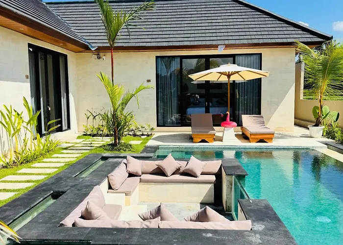 Queennera Villa *